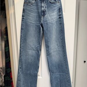 Zara Women's Straight Leg High Rise Blue Jeans